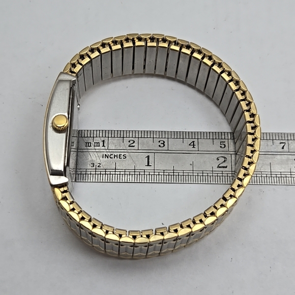 Waltham WTH13 Mens Tank Watch Gold Silver Tone Quartz Diamond Accent New Battery - Picture 8 of 10